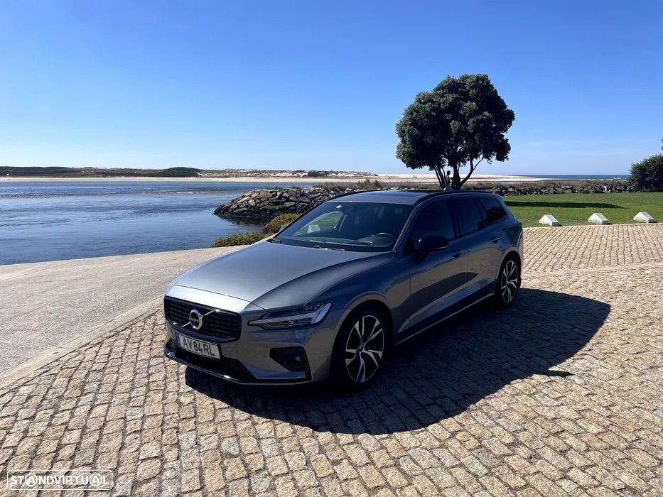 Volvo V60 B4 D Plus Dark - 1
