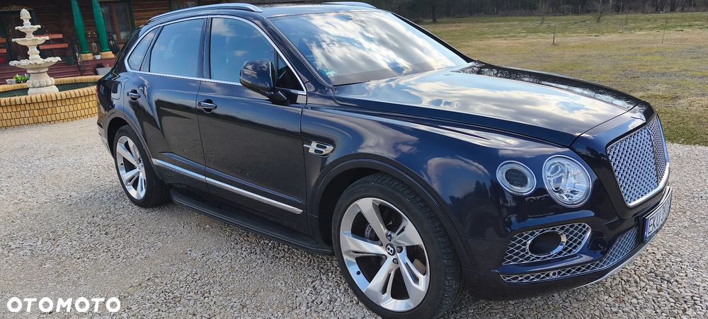 Bentley Bentayga - 3