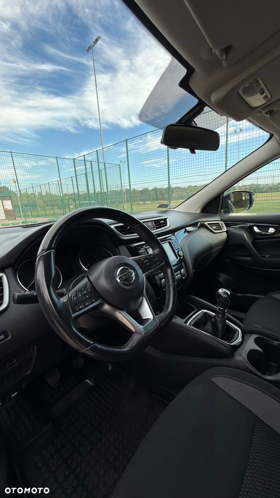 Nissan Qashqai 1.5 dCi N-Connecta - 24
