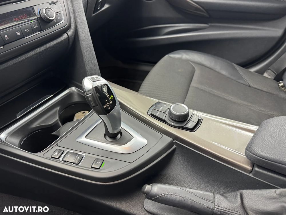 BMW Seria 3 320d Aut. Modern Line - 8