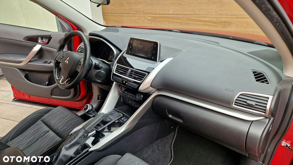 Mitsubishi Eclipse Cross - 19