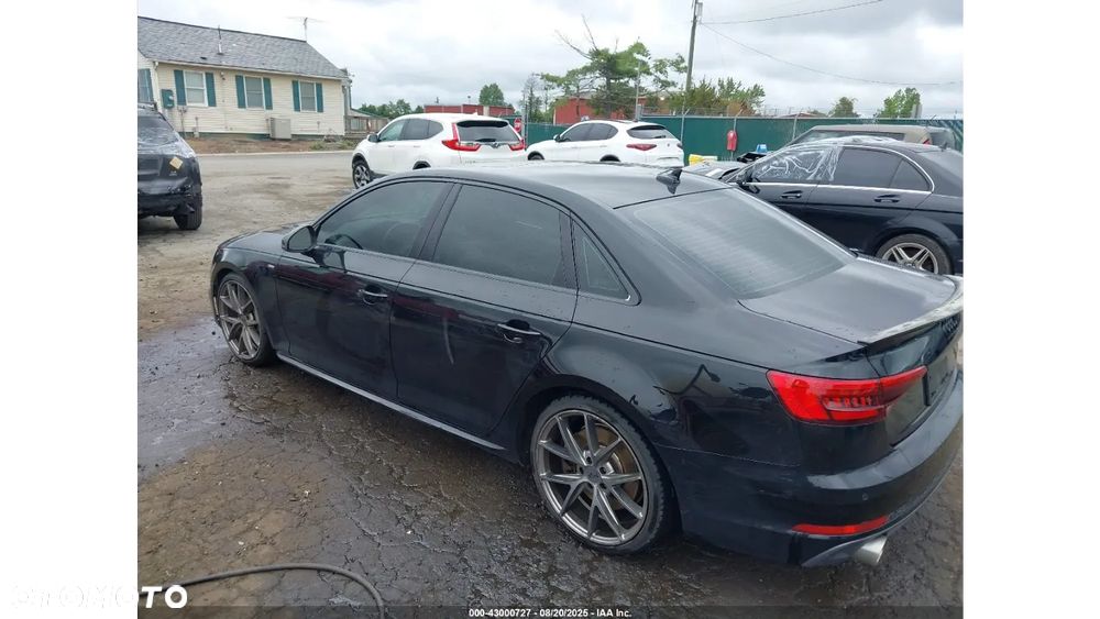 Audi A4 - 4