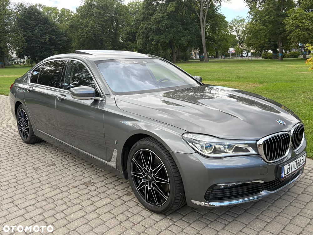 BMW Seria 7 740Le iPerformance - 16