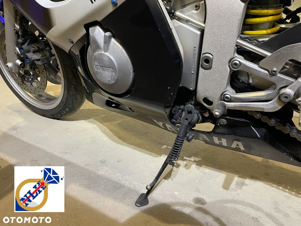 Yamaha R6 - 16