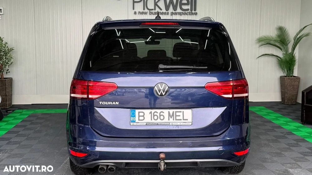 Volkswagen Touran - 5