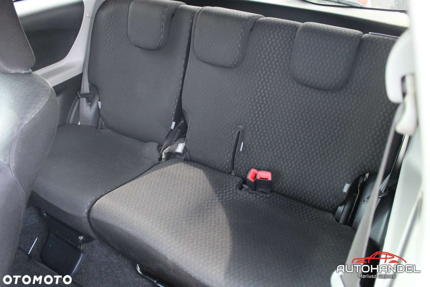 Toyota Yaris - 14