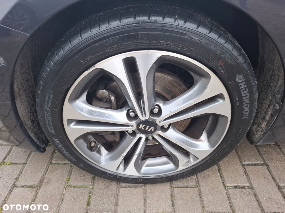 Kia Ceed 1.6 CRDi 136 ISG Spirit - 12