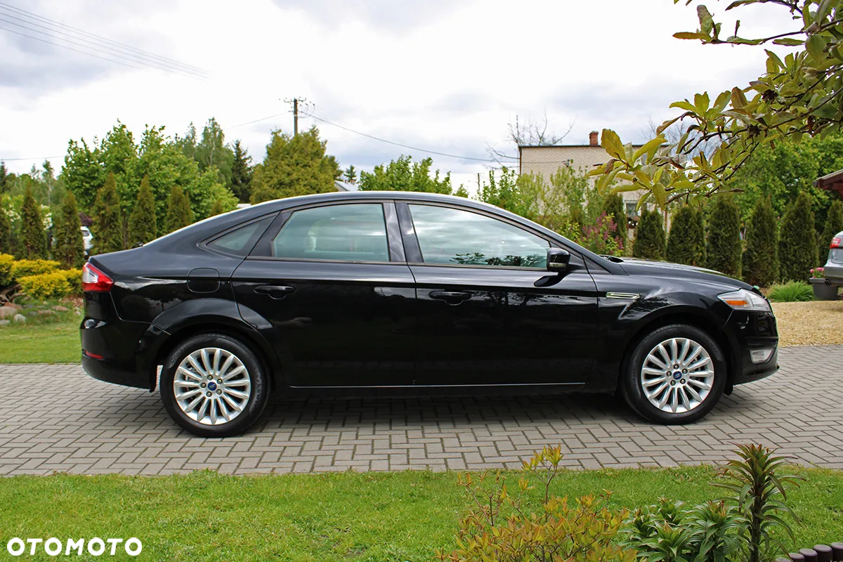 Ford Mondeo 2.0 TDCi Ambiente - 12