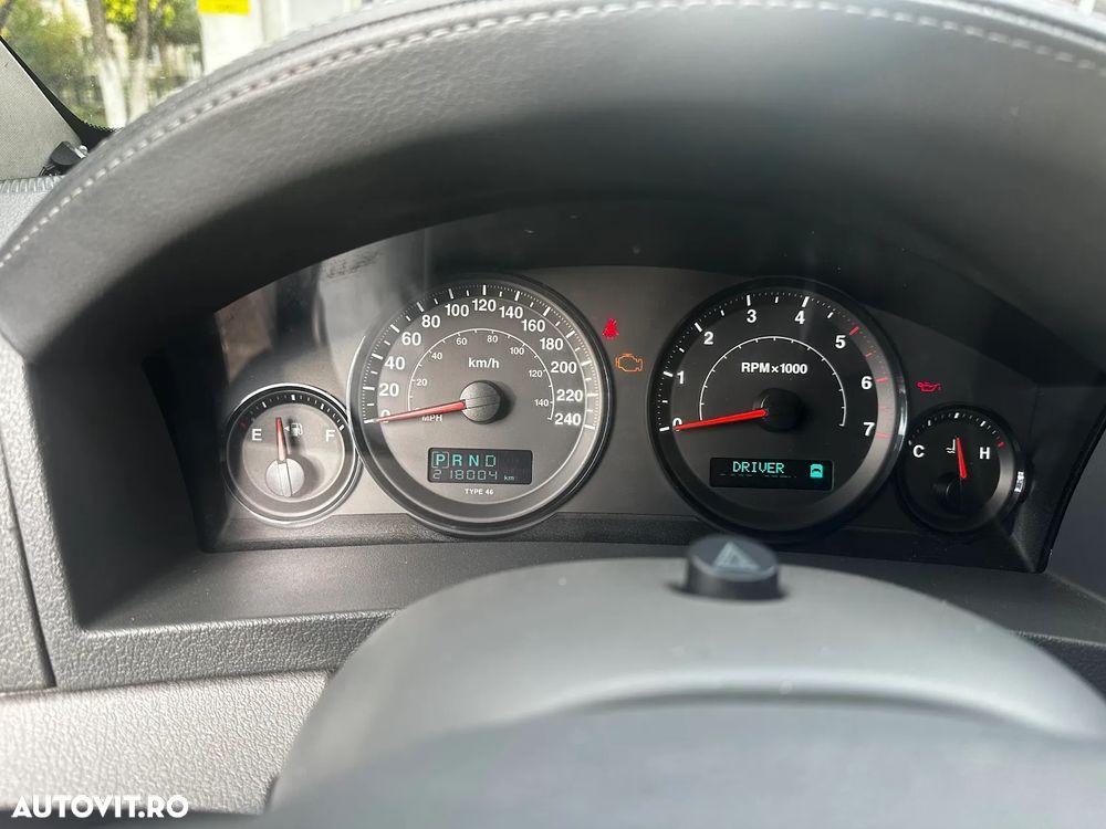 Jeep Grand Cherokee - 3