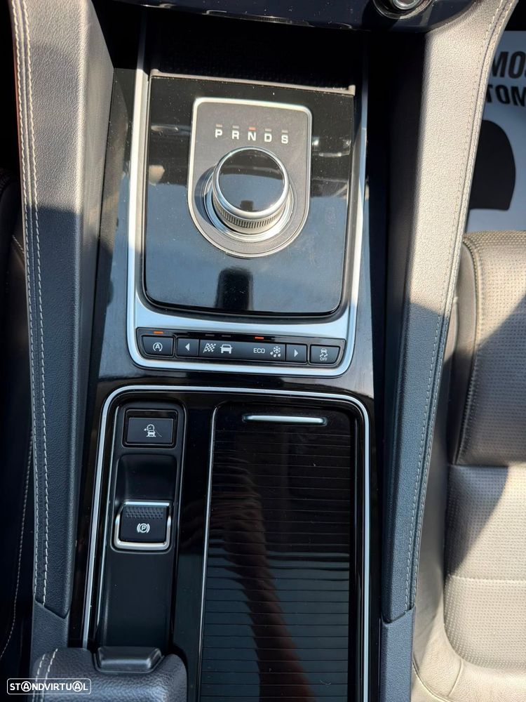 Jaguar F-Pace 2.0 i4D R-Sport Aut. - 37