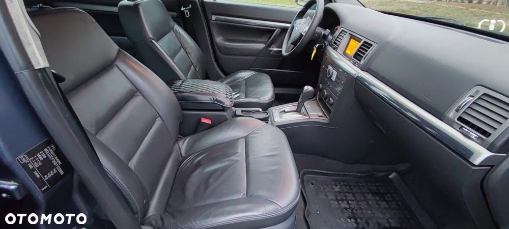 Opel Vectra 1.9 CDTI Cosmo ActiveSelect - 27