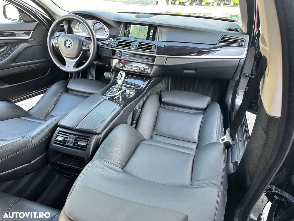 BMW Seria 5 530d xDrive Touring Sport-Aut. Luxury Line - 17