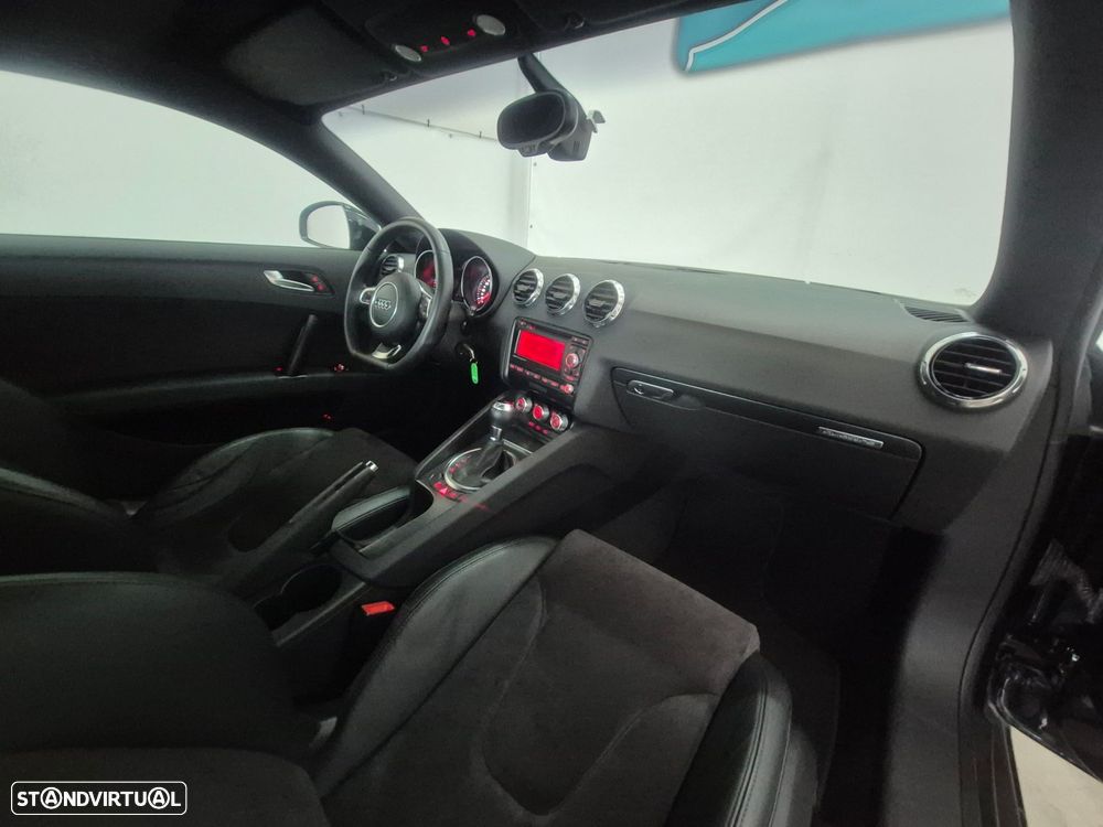 Audi TT Coupé 2.0 TDI quattro S tronic - 25