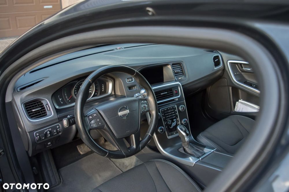 Volvo S60 D3 Geartronic Business Edition - 14