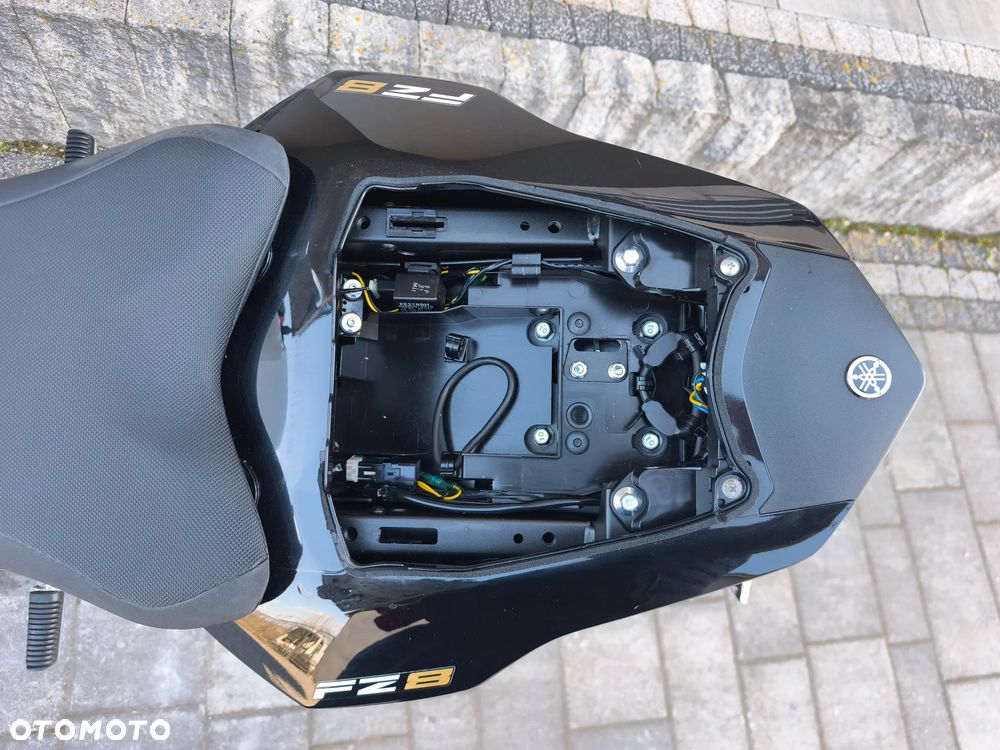 Yamaha FZ8 - 30