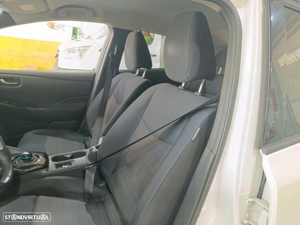 Nissan Leaf N-Connecta - 4