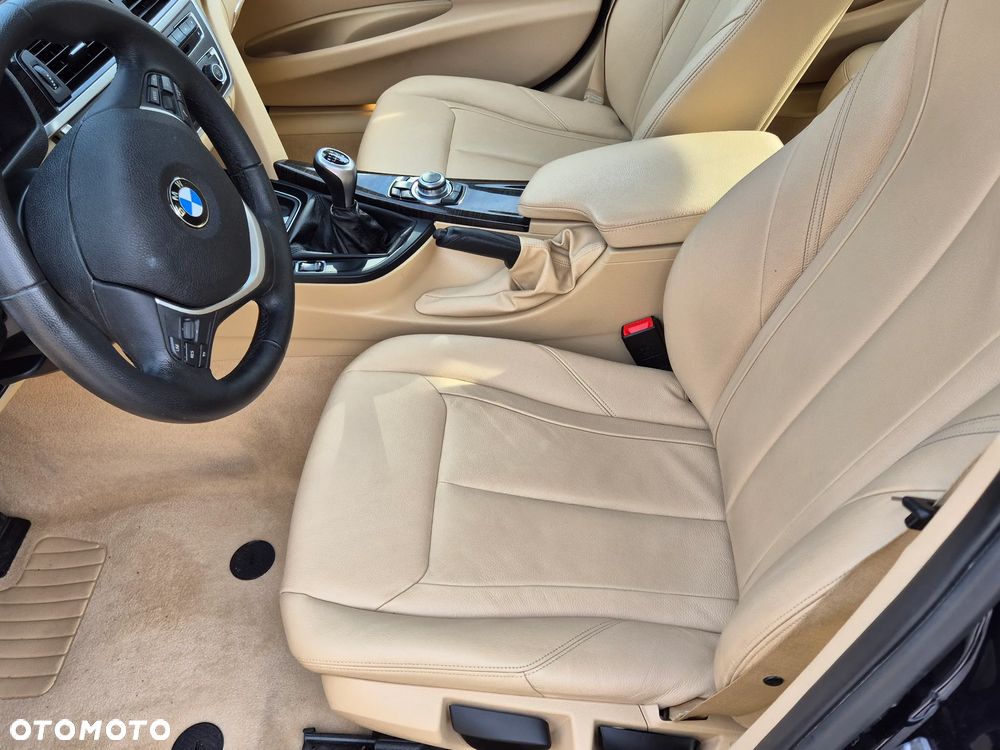 BMW Seria 3 318d Luxury Line - 10