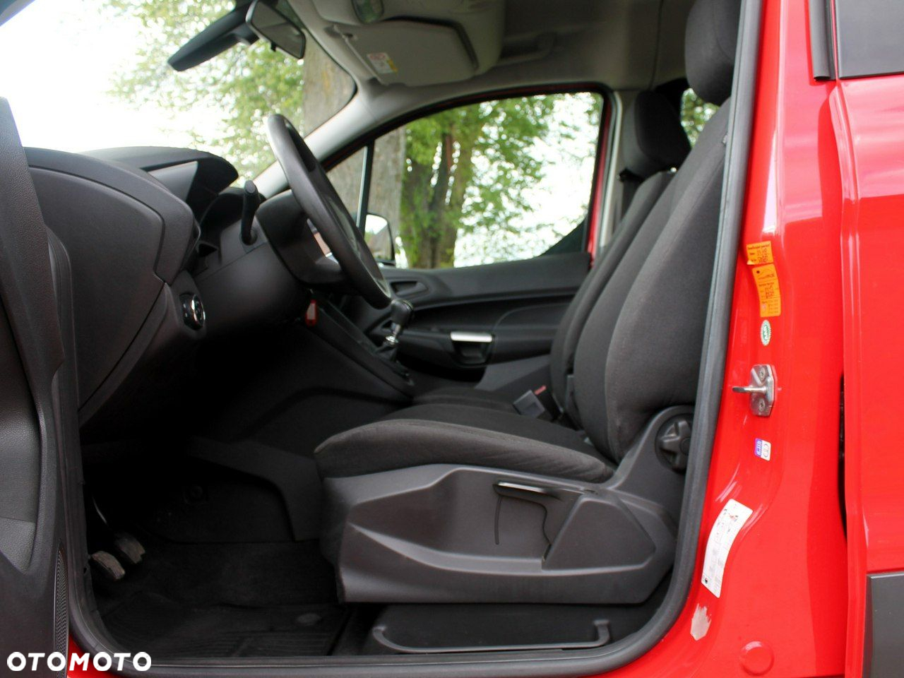 Ford Tourneo Connect - 15