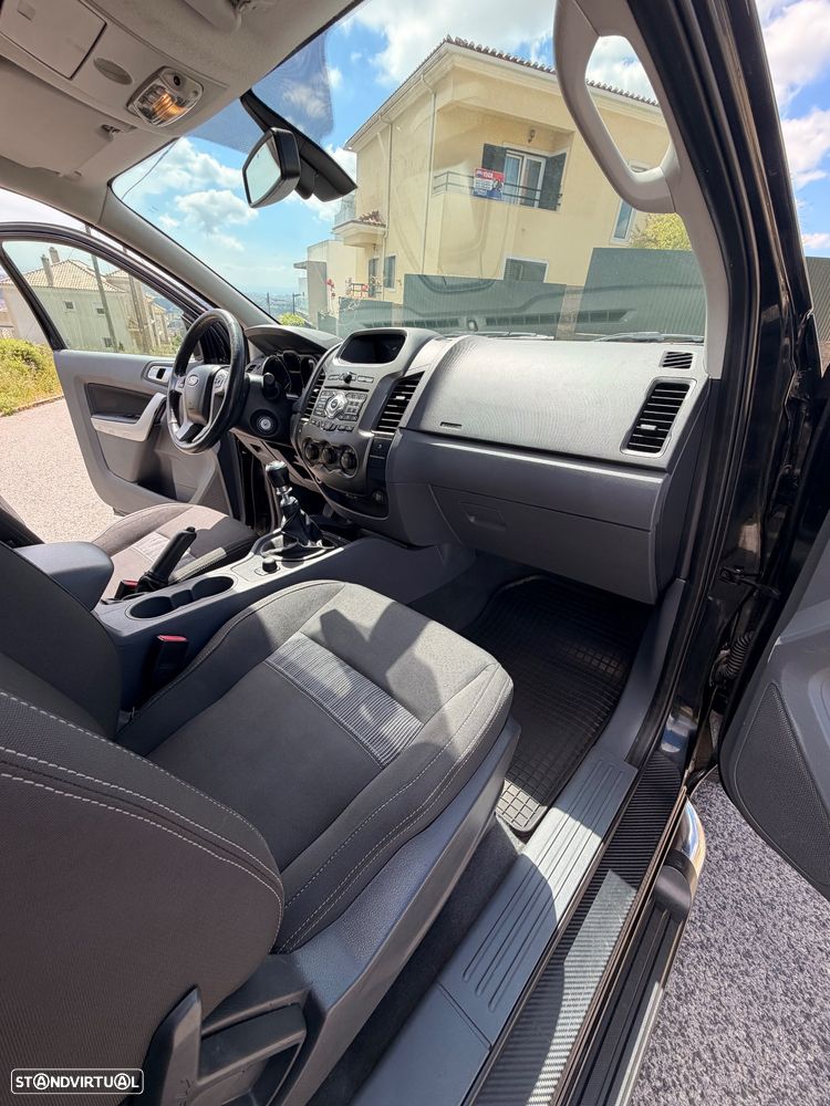 Ford Ranger XLT - 36