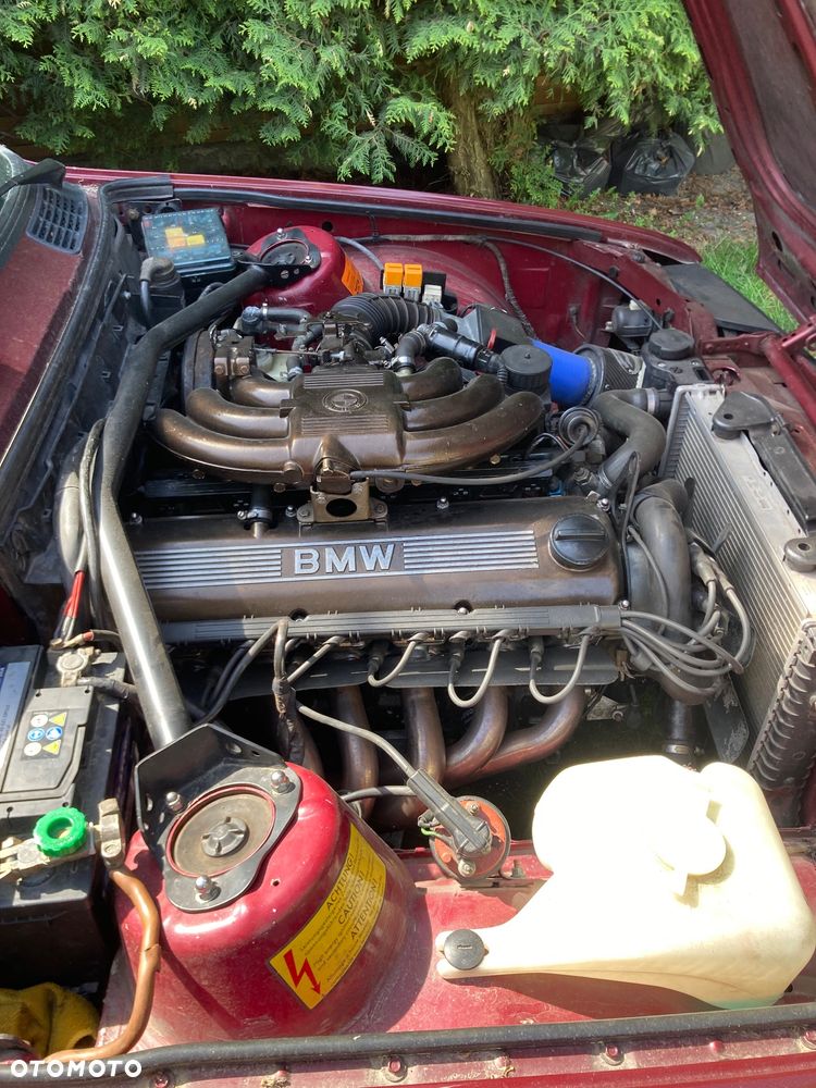 BMW Seria 3 325i - 5
