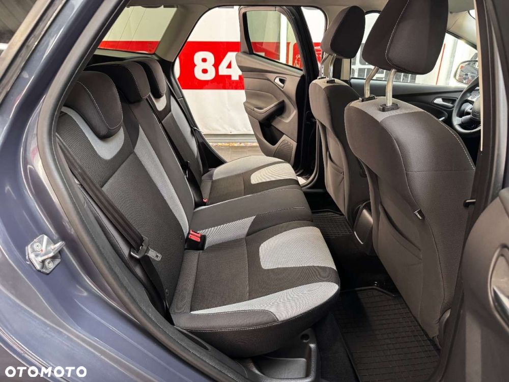 Ford Focus - 35