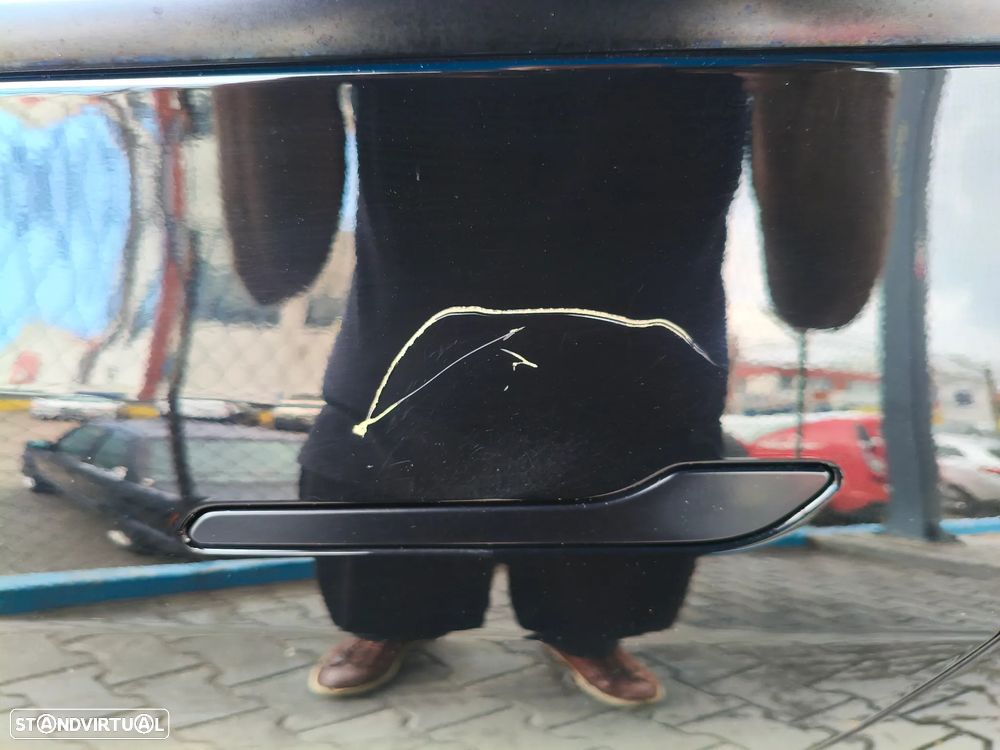 Tesla Model Y Long Range Tração Integral - 11