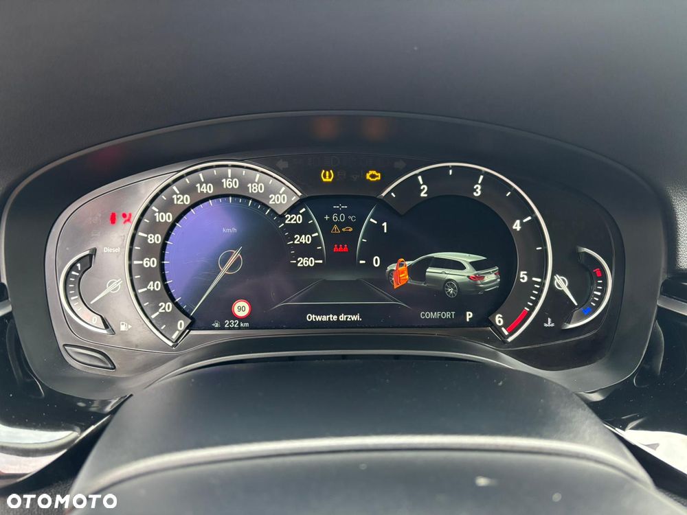 BMW Seria 5 525d Sport Line - 11