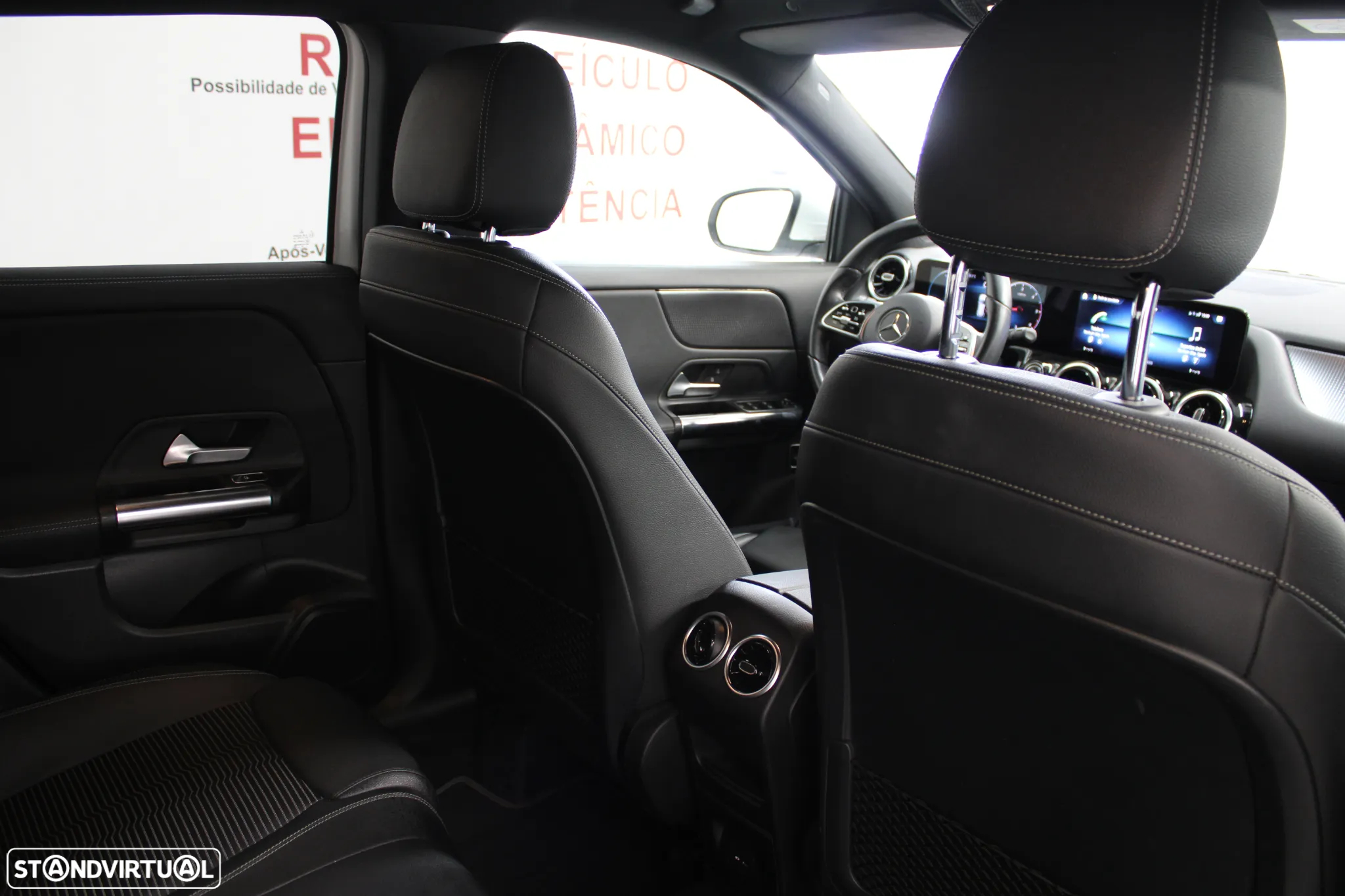 Mercedes-Benz GLA 180 d Style - 23