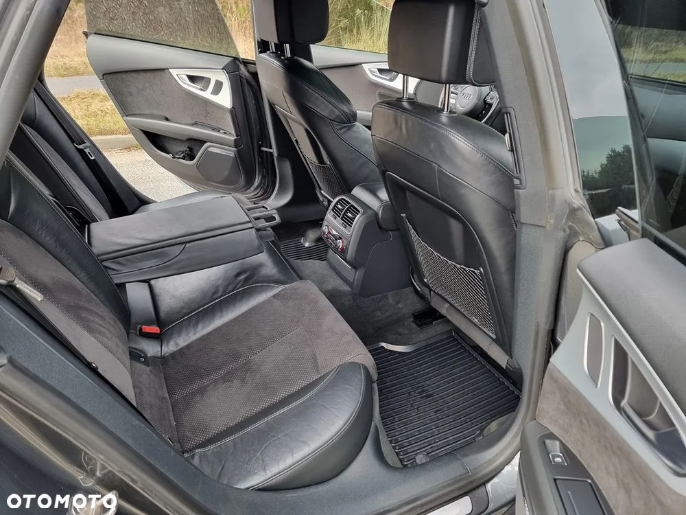 Audi A7 Sportback 3.0 TDI quattro S tronic sport selection - 8