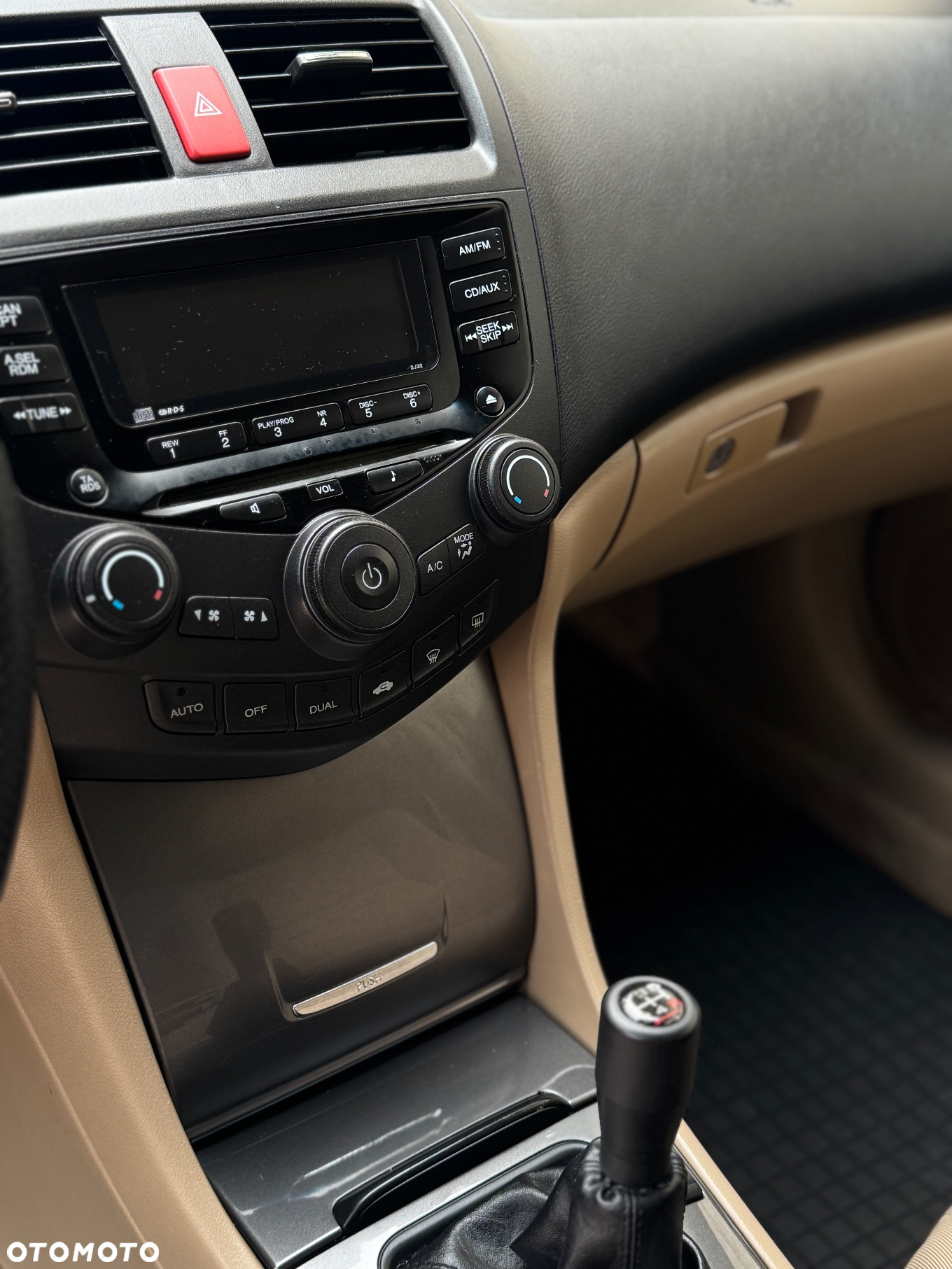 Honda Accord 2.0 Comfort - 22
