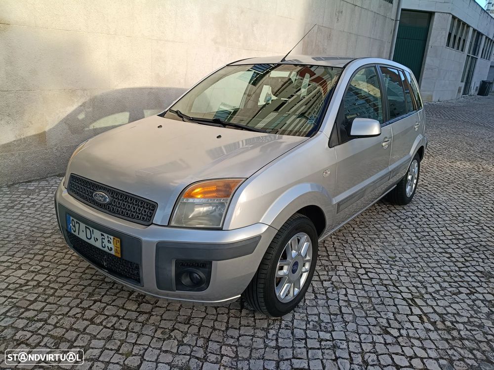 Ford Fusion 1.25 + - 1