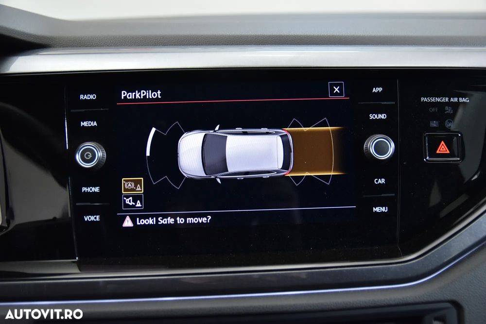 Volkswagen Polo 2.0 TSI DSG GTI - 19