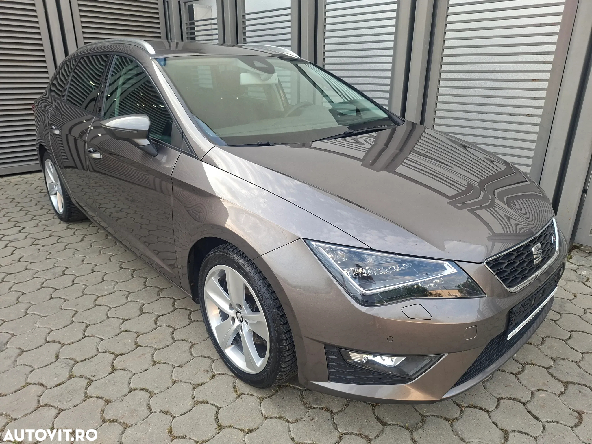 Seat Leon ST 2.0 TDI Start&Stop DSG FR - 25