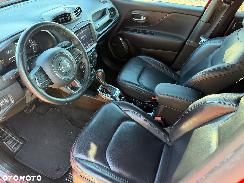 Jeep Renegade 1.3 T-GDI 4xe Automatik High Upland - 34