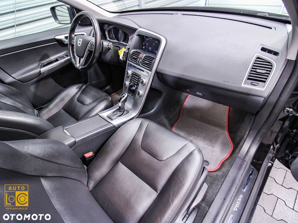 Volvo XC 60 D3 Geartronic Summum - 9
