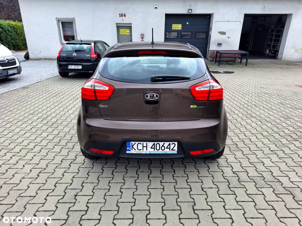 Kia Rio - 24