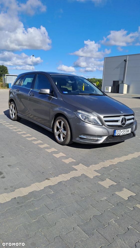 Mercedes-Benz Klasa B 180 7G-DCT Style - 4