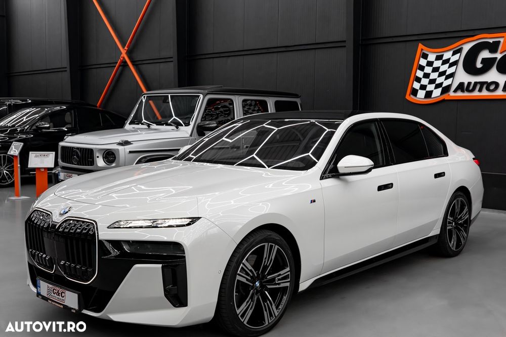 BMW Seria 7 740d xDrive MHEV - 24