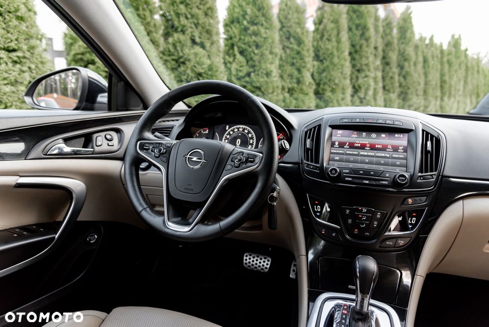 Opel Insignia CT 2.0 CDTI 4x4 - 26
