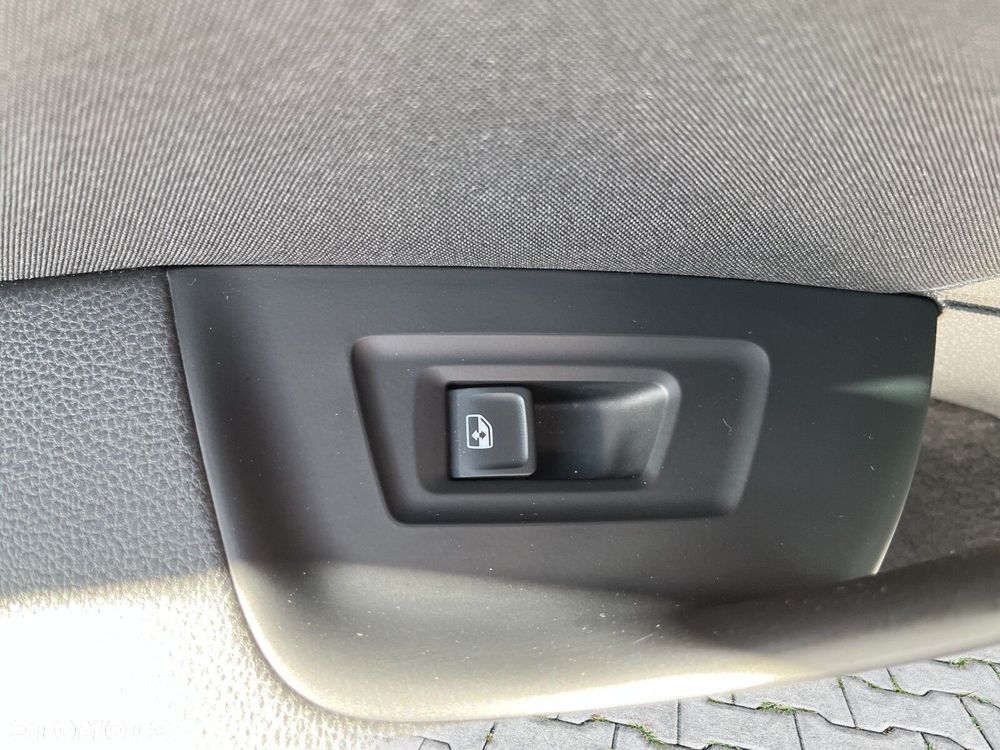 Volkswagen Passat Variant 1.5 TSI EVO Business DSG - 14