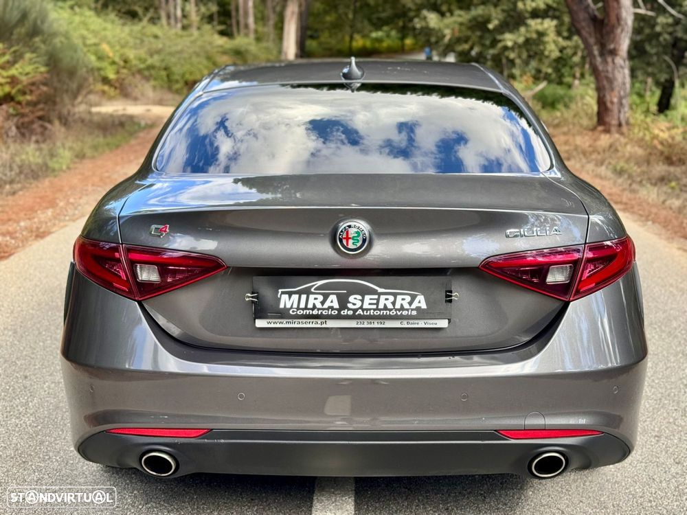 Alfa Romeo Giulia 2.2 Diesel AT8-Q4 Super - 26