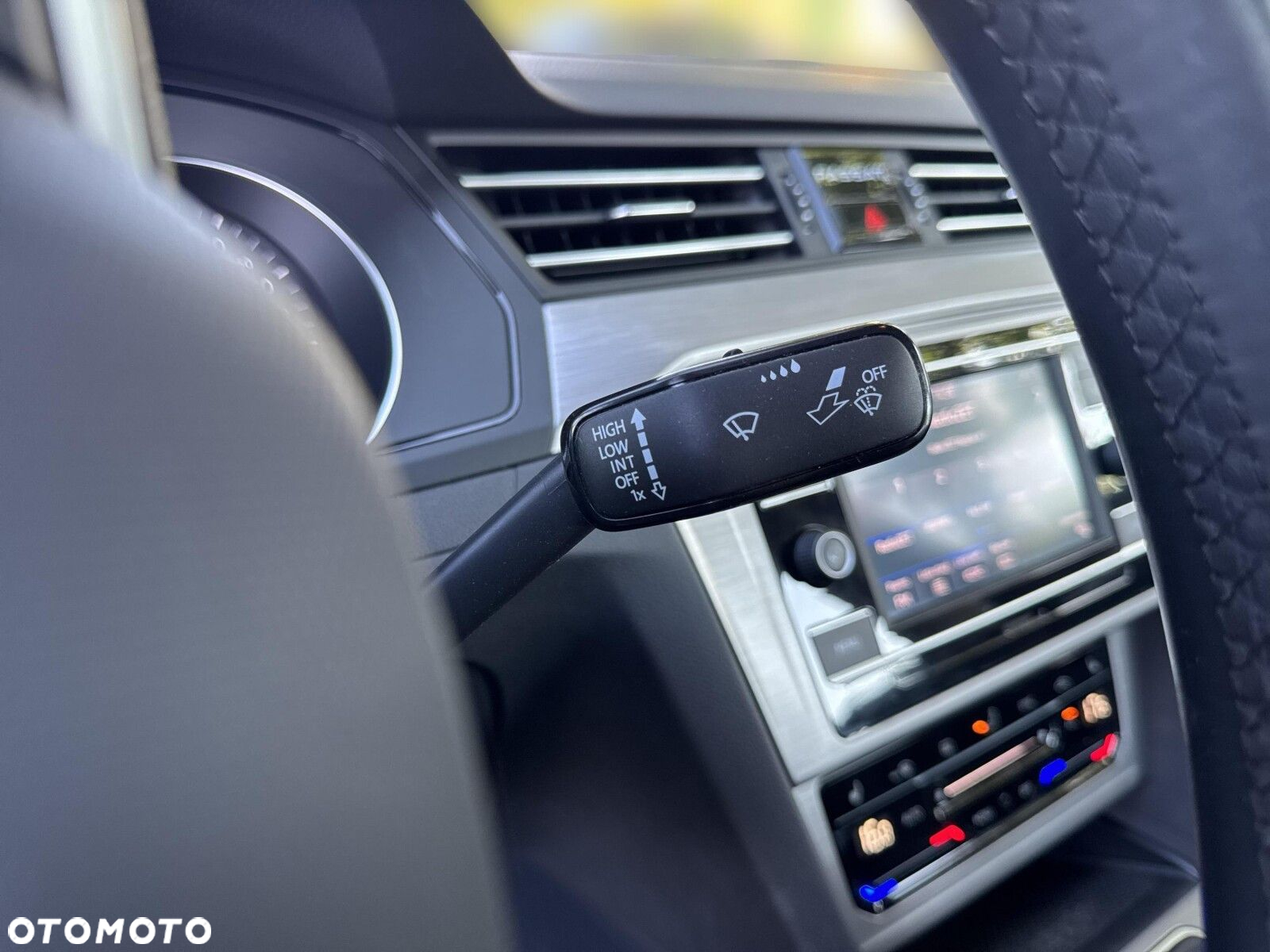 Volkswagen Passat 2.0 TDI EVO Essence - 25