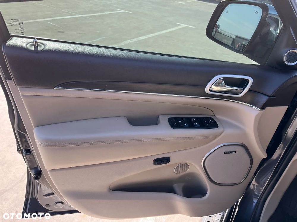 Jeep Grand Cherokee 5.7 V8 HEMI Overland Summit - 8