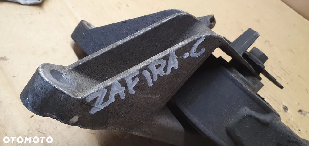 Łapa poduszka silnika skrzyni Opel Zafira C 1.4 Turbo 13248630 13248664 13272628 - 10