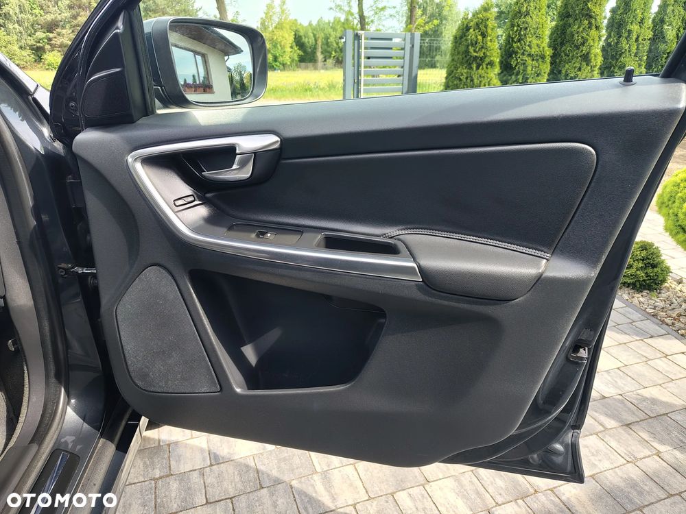 Volvo XC 60 - 16