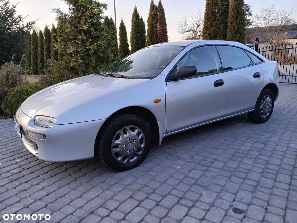 Mazda 323F 1.5 - 11