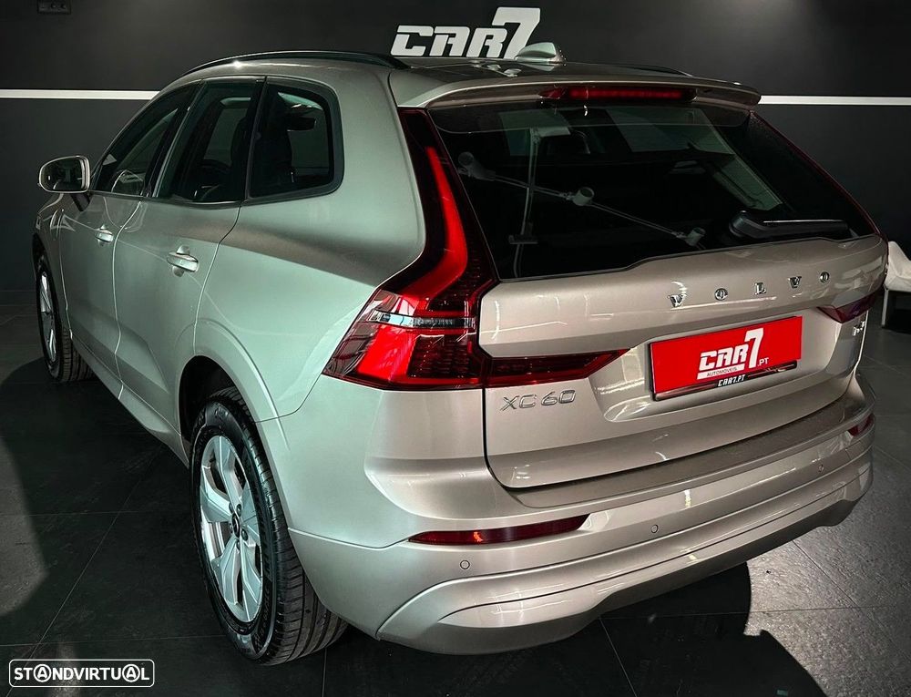 Volvo XC 60 2.0 T6 PHEV Core AWD - 6