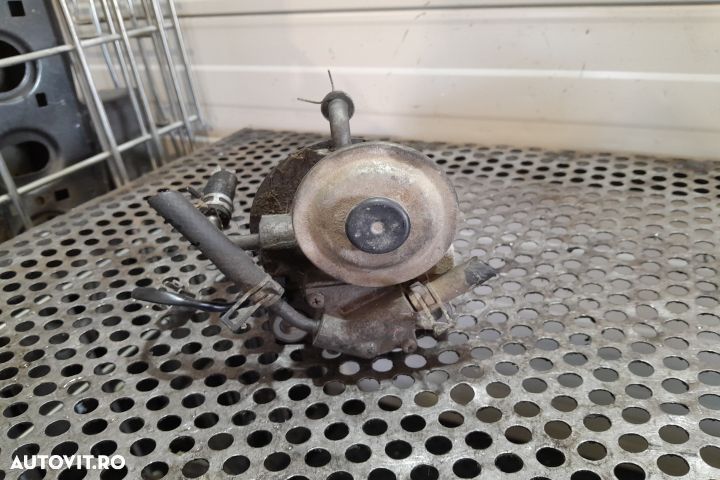 Carcasa filtru motorina 2.2 D Toyota Avensis 2 T25 [facelift] [2006 - - 3