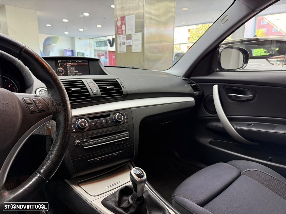 BMW 118 d Pack M - 16