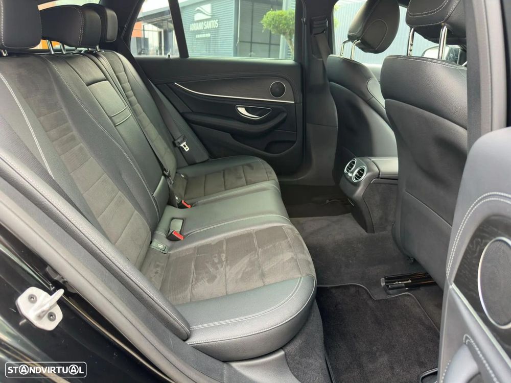 Mercedes-Benz E 300 de AMG Line - 10